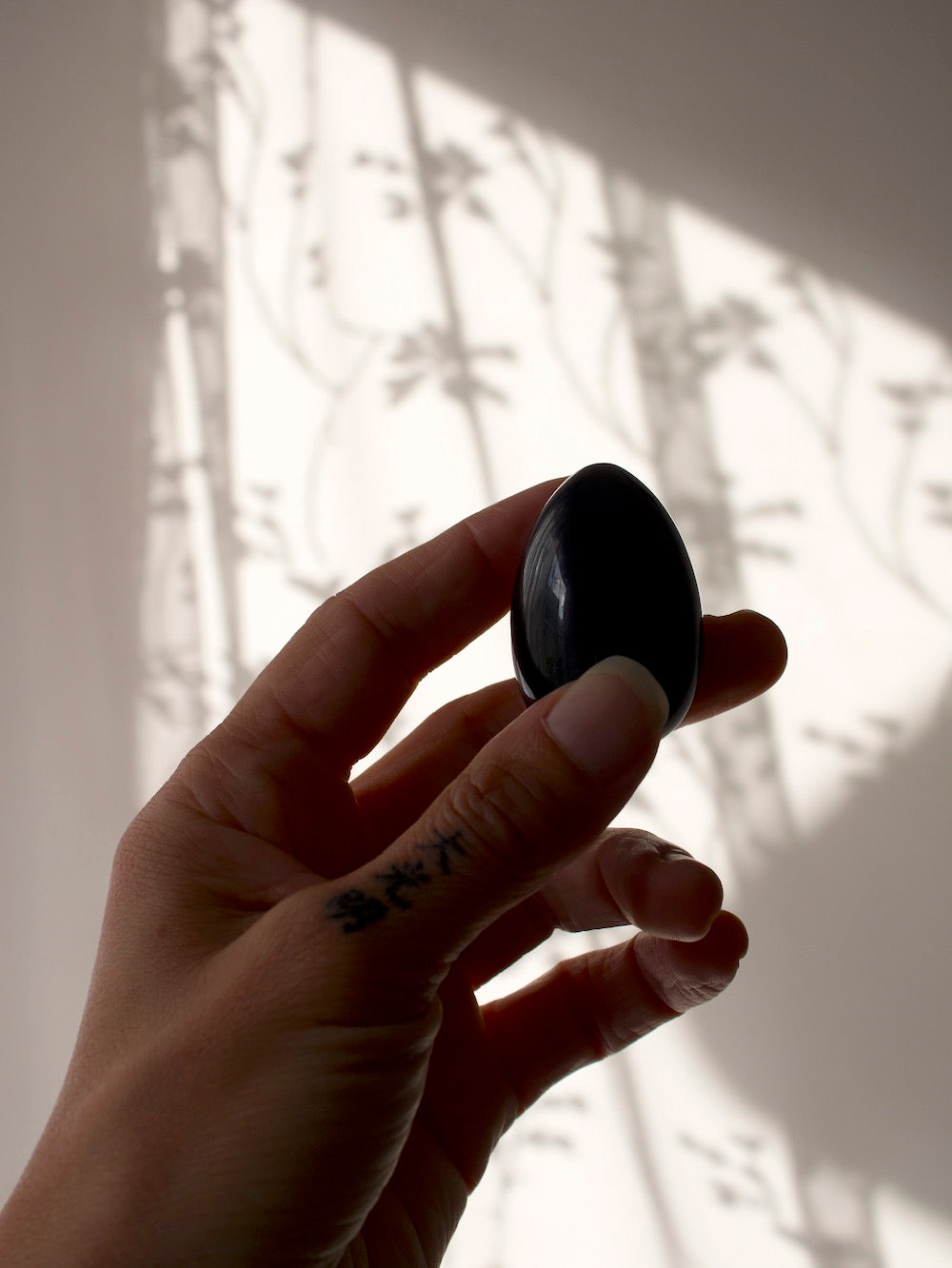 Why every woman needs a black obsidian yoni egg between her thighs- A Reiki master's view.