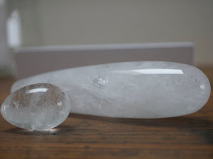 Crystal Yoni Egg and Crystal Sex Toy 
